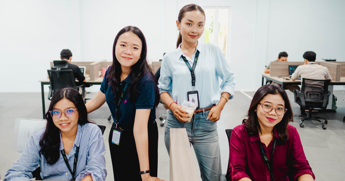 Ecommerceloka Associate